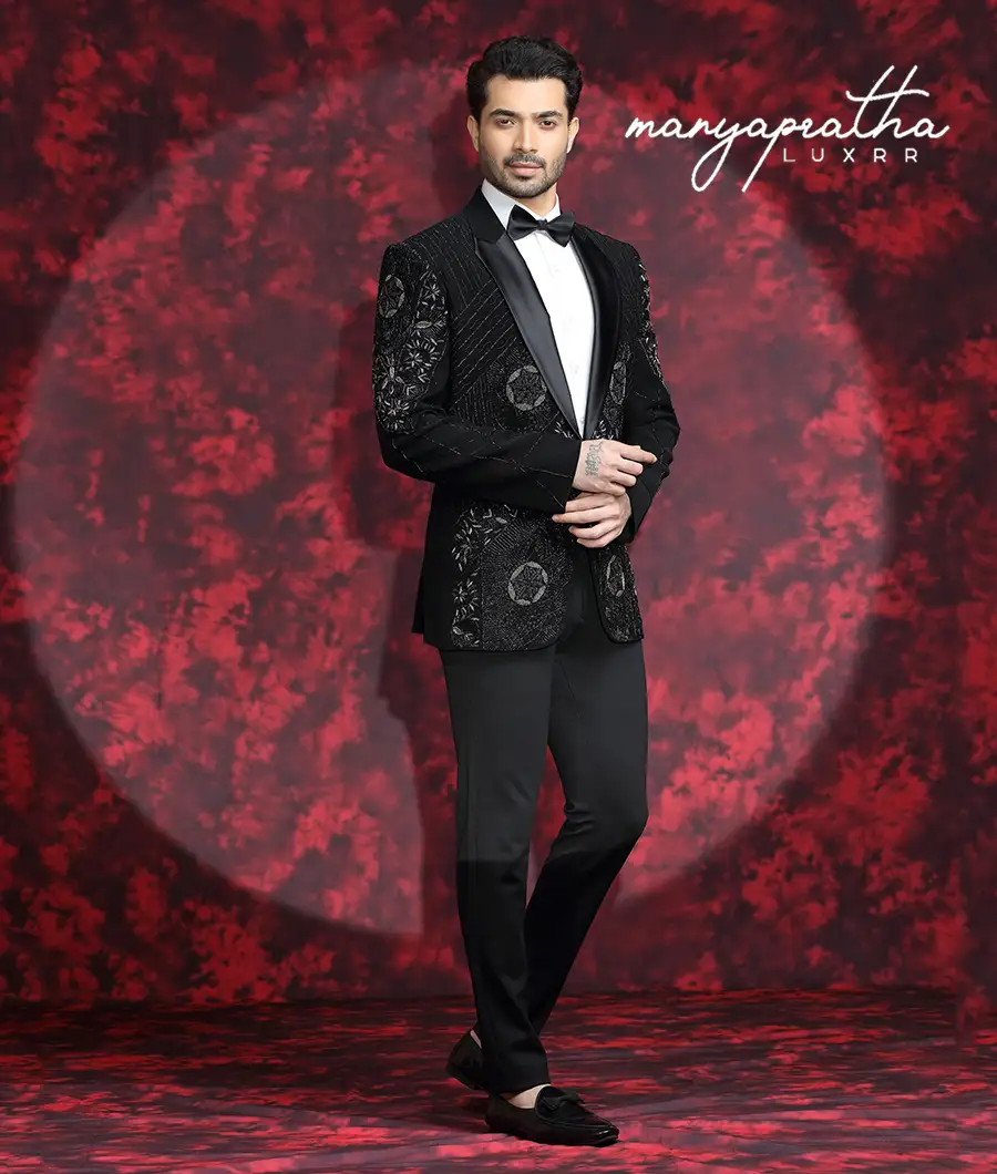 Genesis Black Tuxedo5