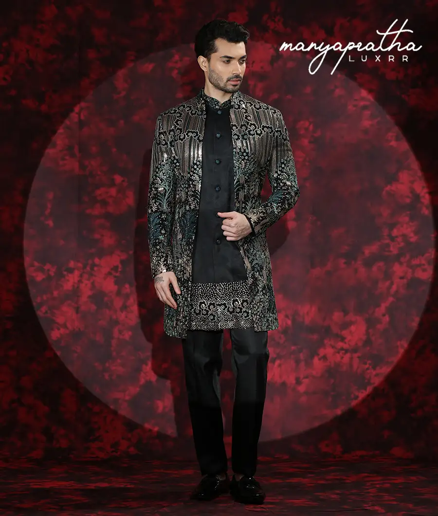 Abstract Floral Black Indo-Western Outfit6