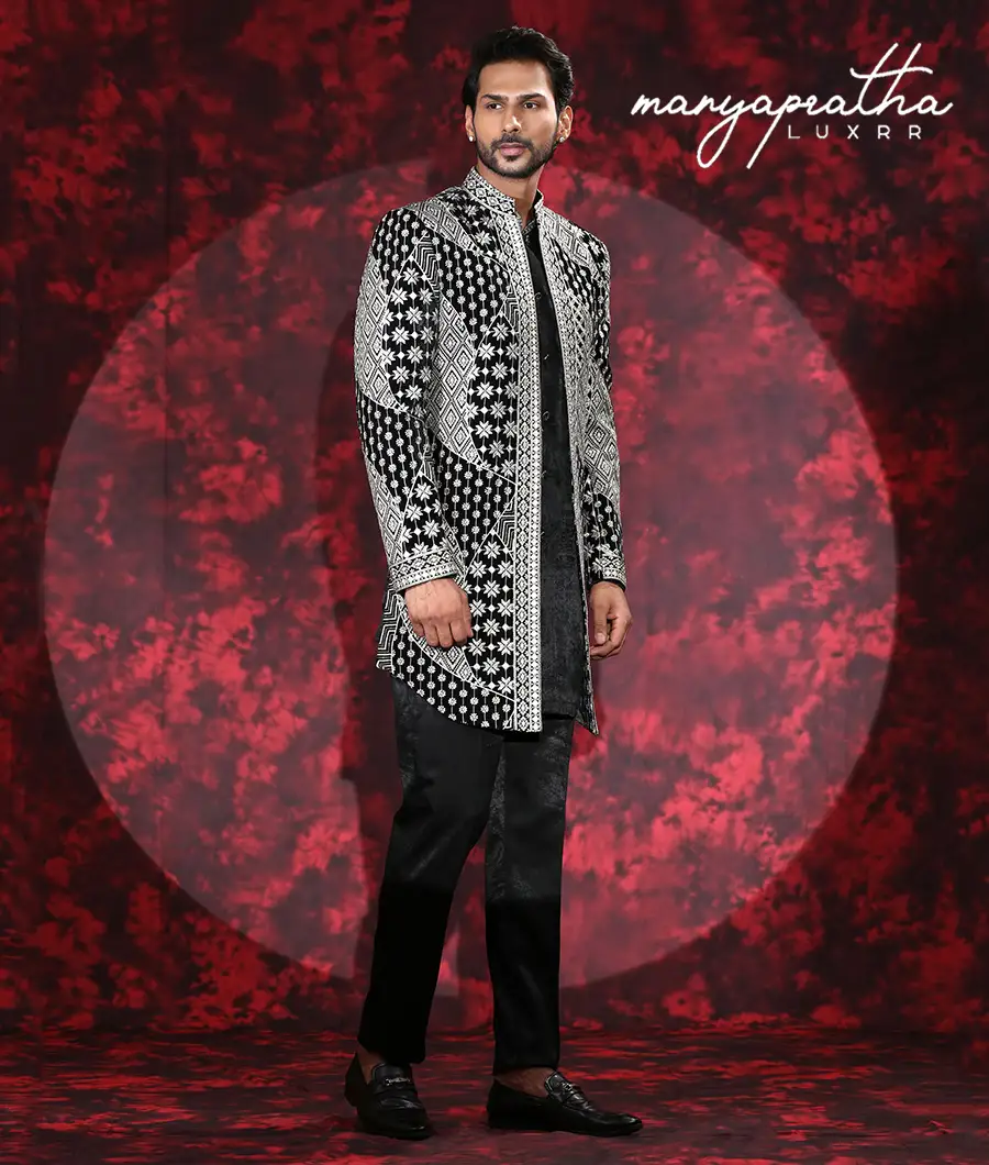 Troyal Black and White Indo-Western Outfit3