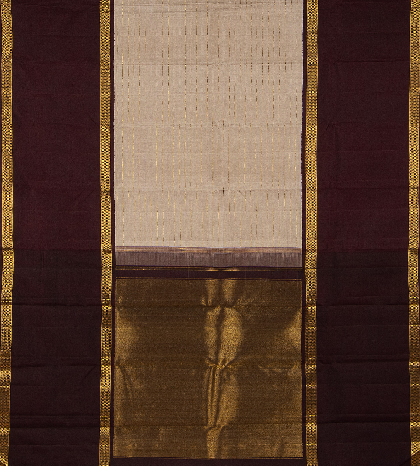 Creme Kanchipuram Silk Saree3