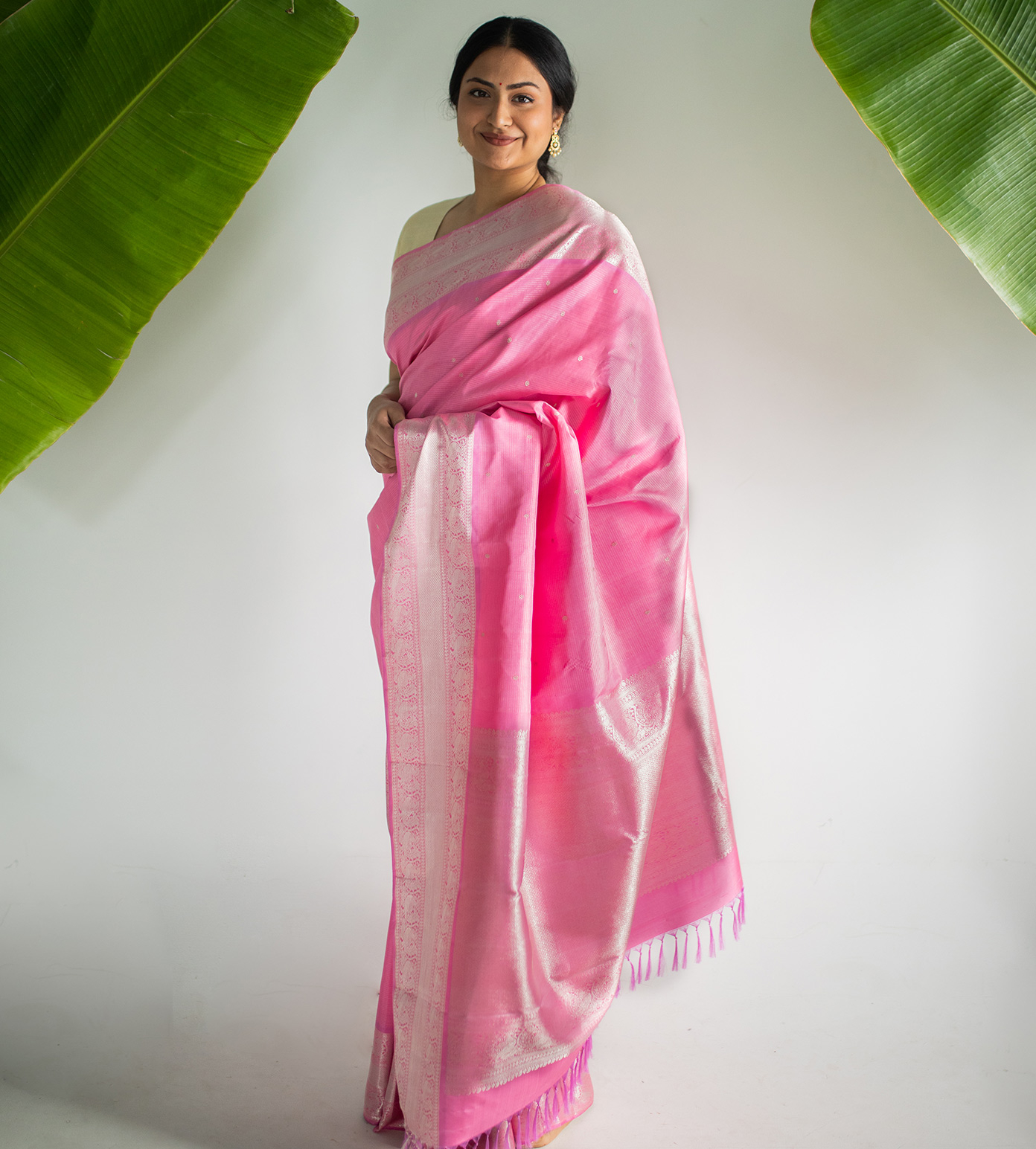 Pink Sarees - Buy Pink Colour Sarees Online at Best Prices In India |  Flipkart.com