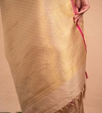 Creme Kanchipuram Silk Saree3