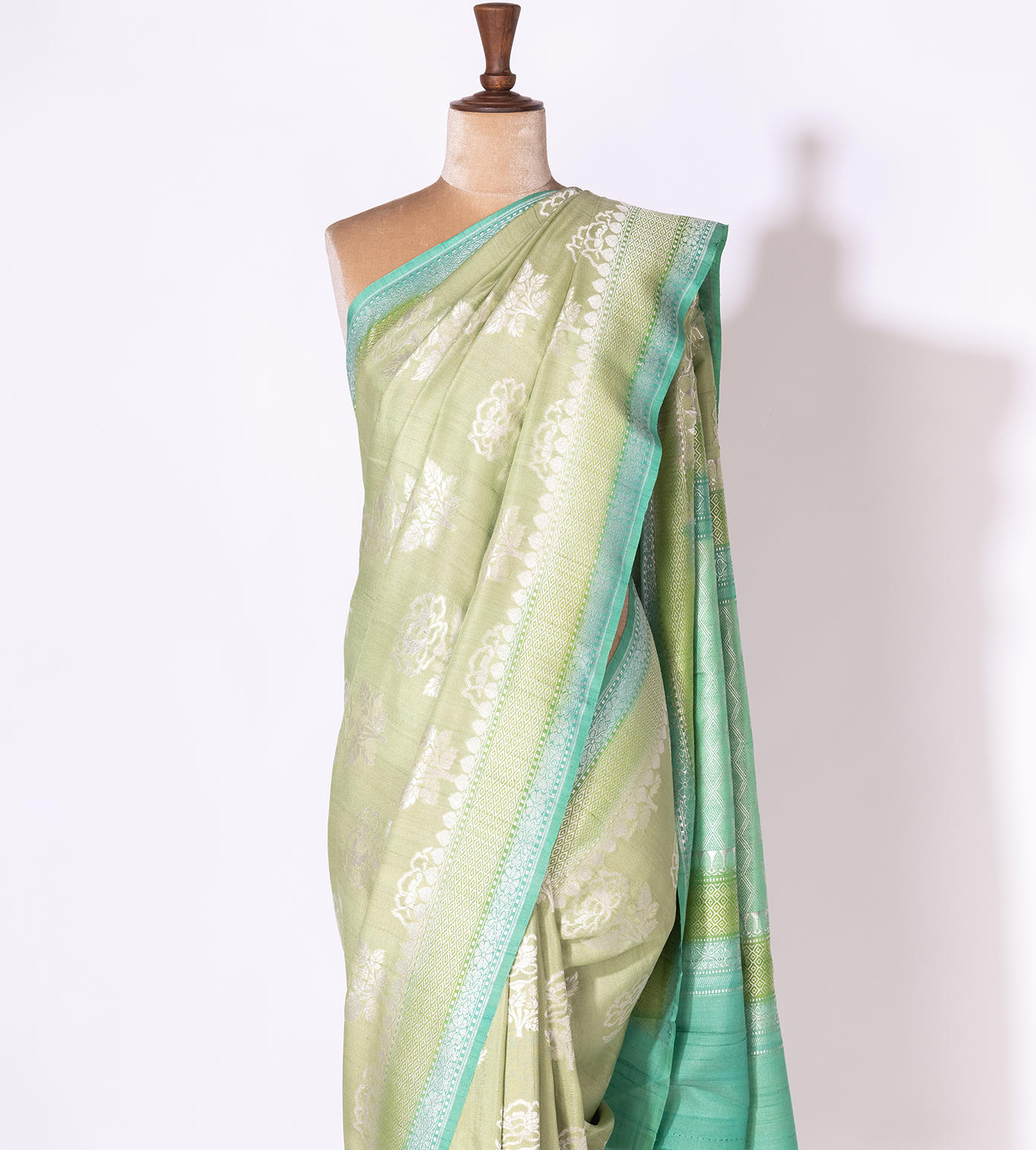 Green Tussar Georgette Saree2
