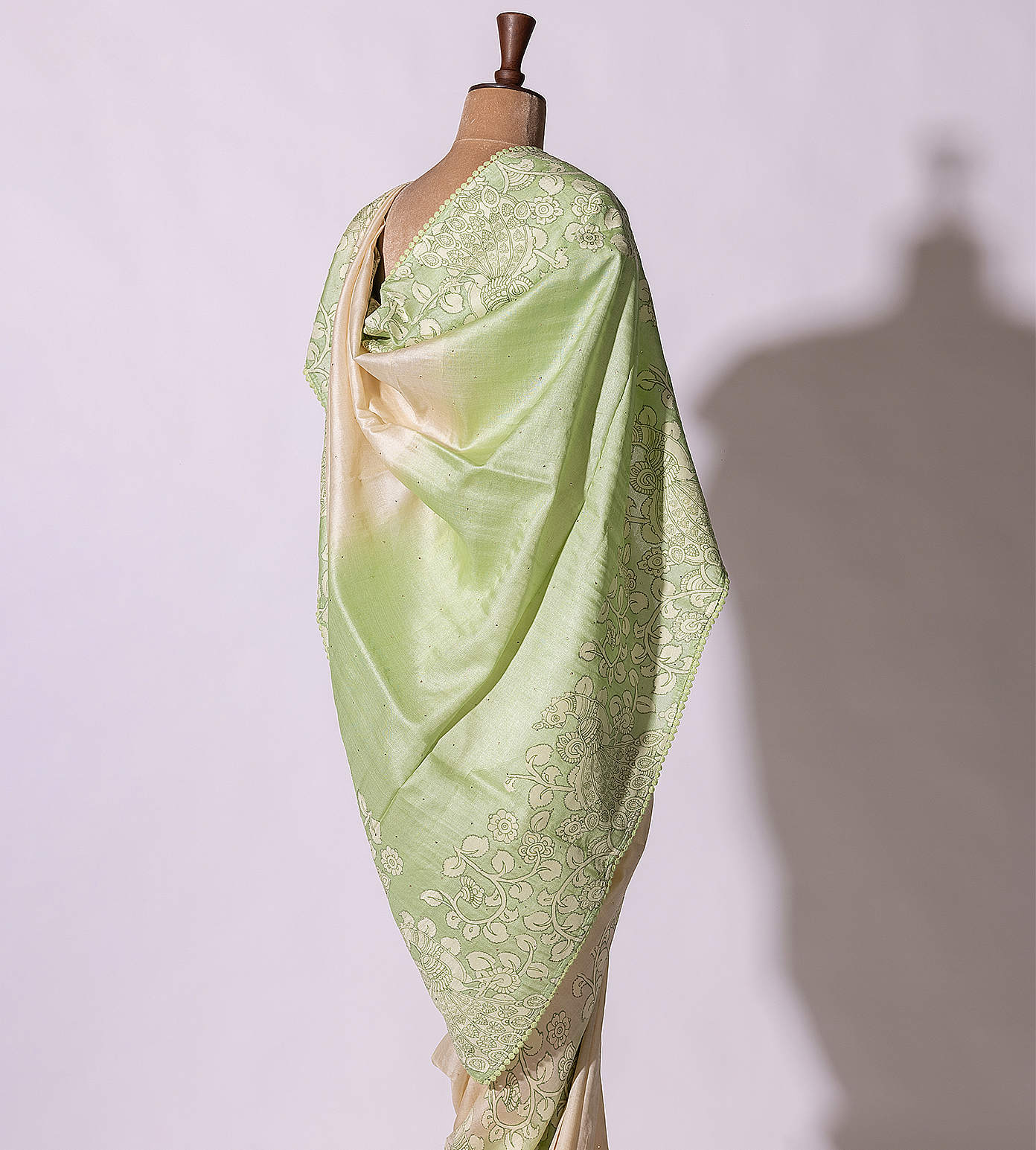 White Tussar Embroidery Saree3