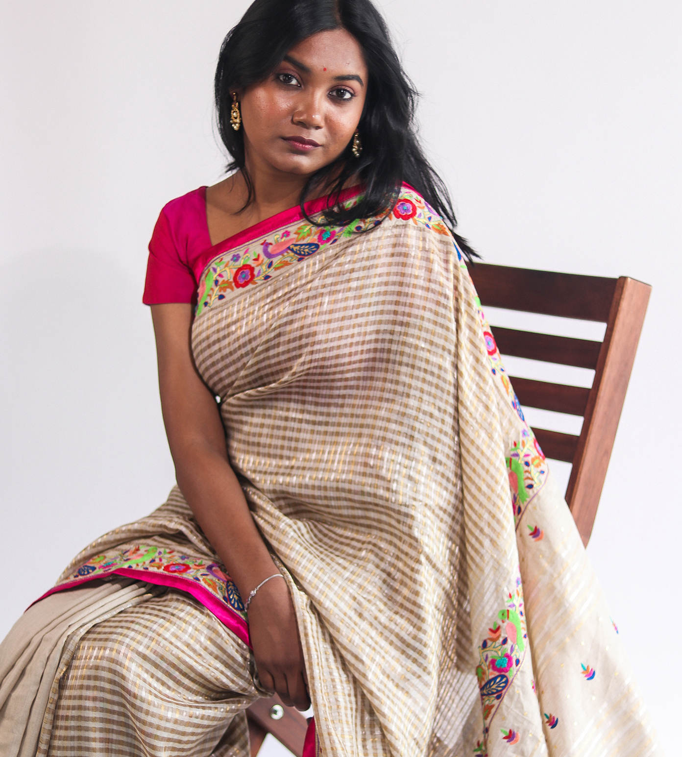 white-tussar-silk-saree-rv4657-b