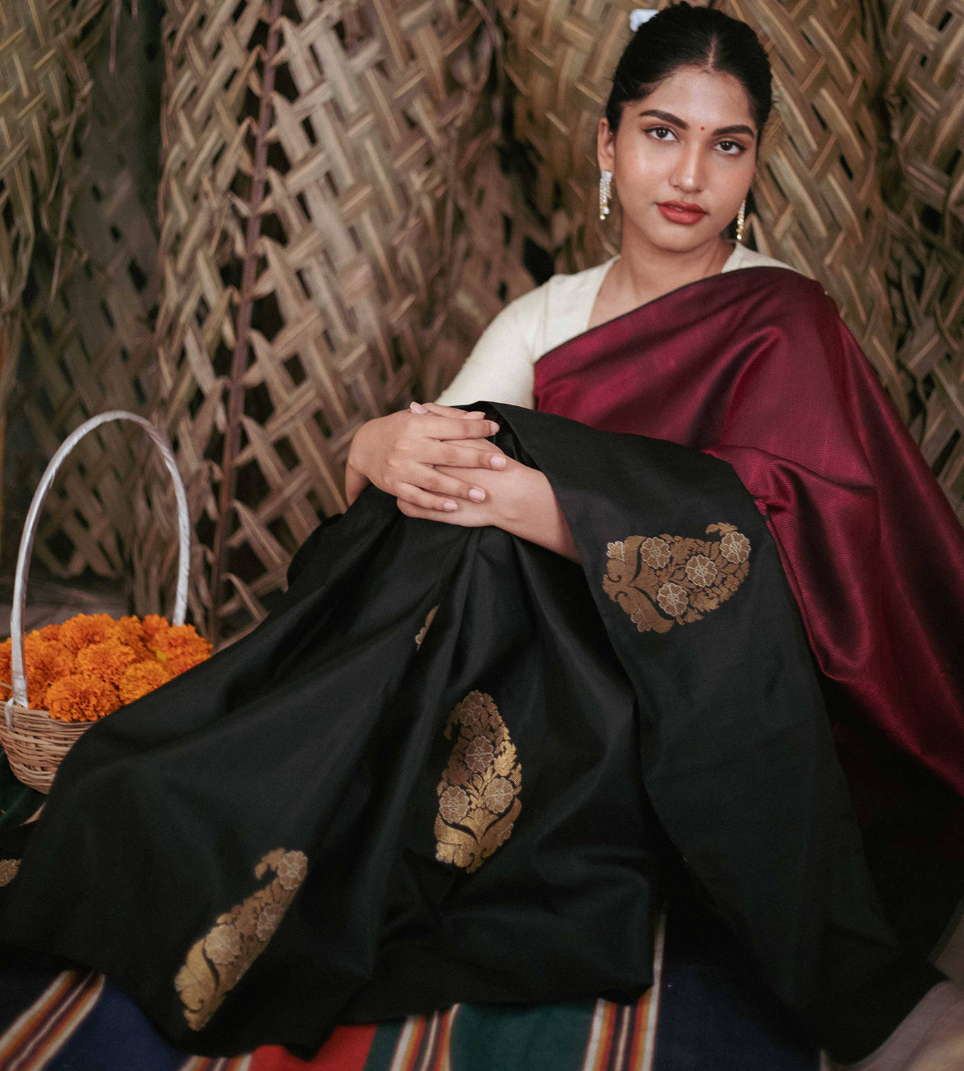 Black And Deep Maroon Kanchipuram Silk Saree3