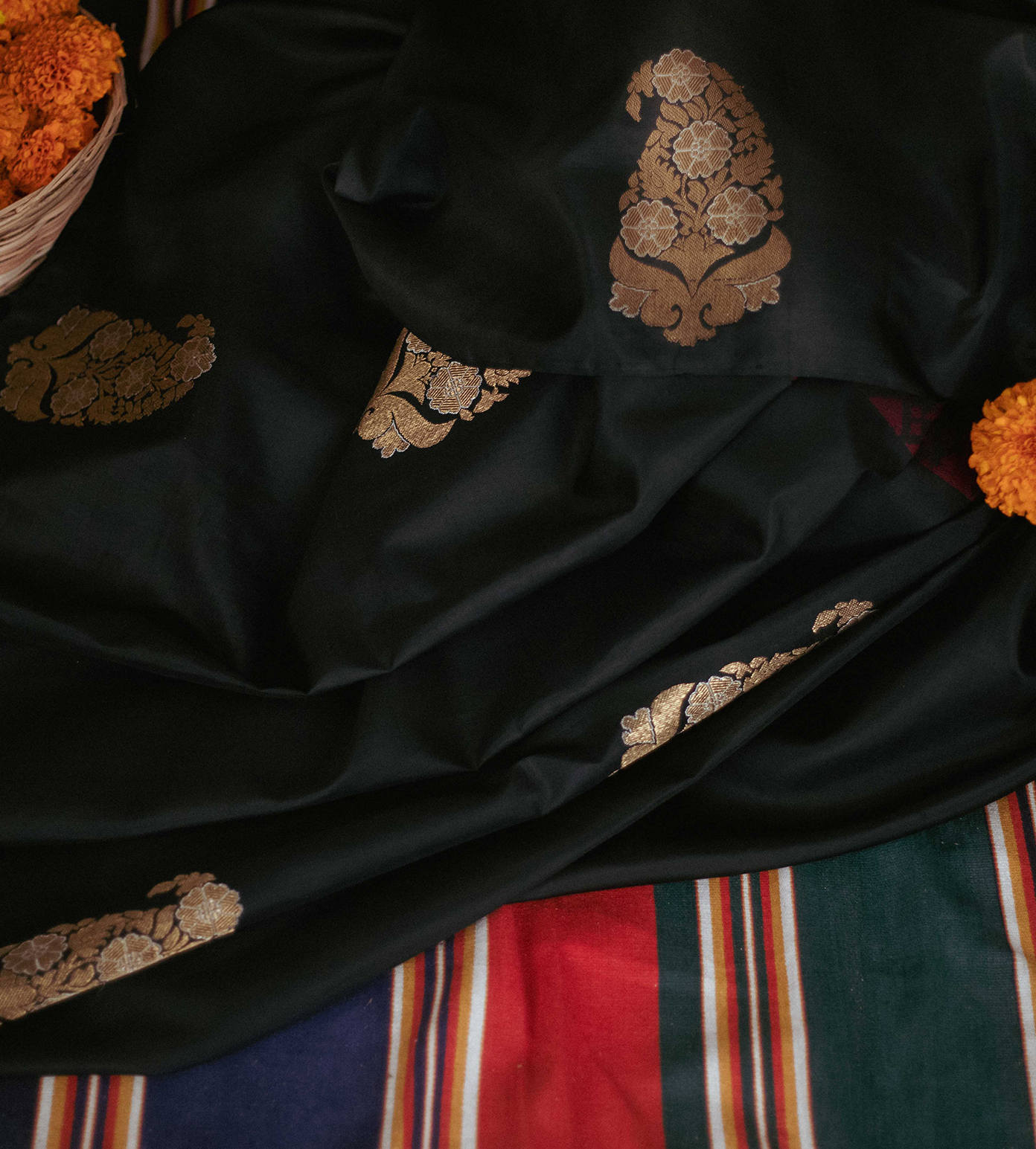 Black And Deep Maroon Kanchipuram Silk Saree4