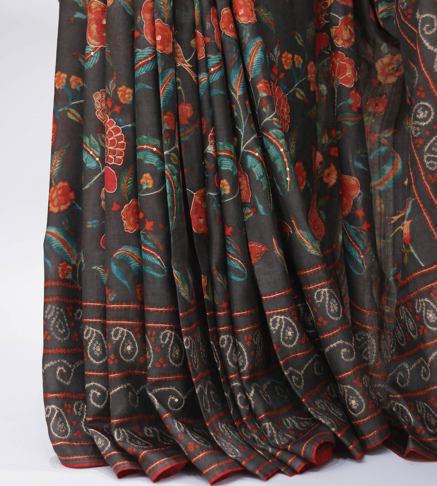 Grey Printed Tussar with embroidery Saree3