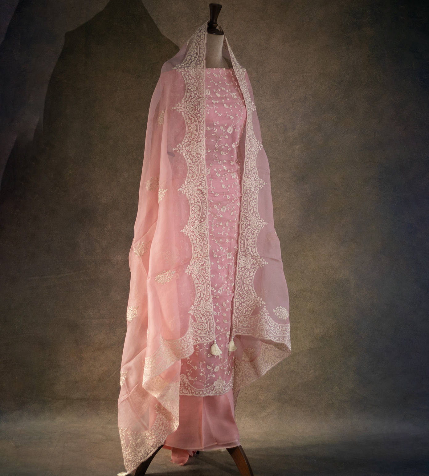 Pink Organza Embroidery Salwar2