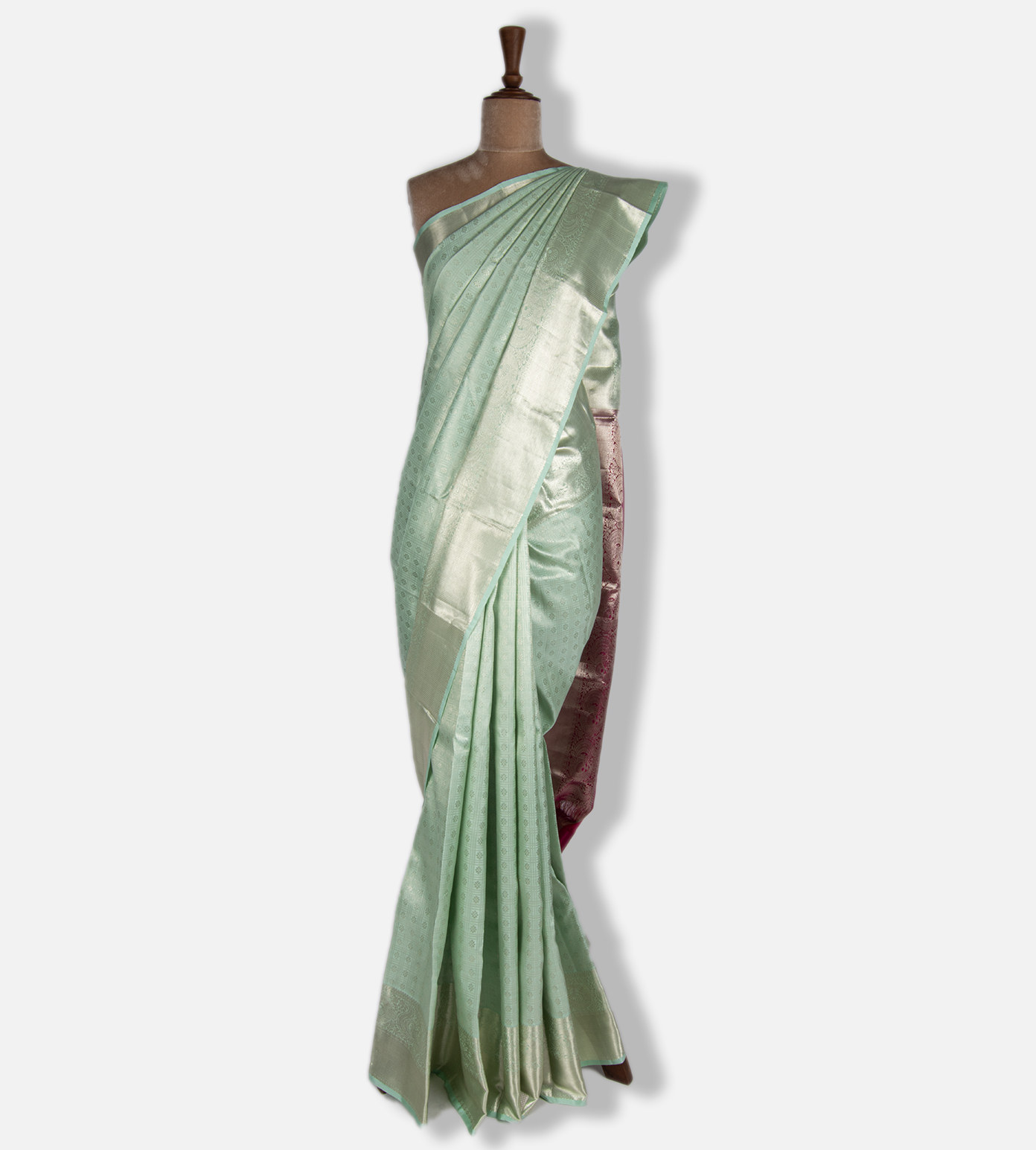 Pistachio Green Kanchipuram Silk Saree1