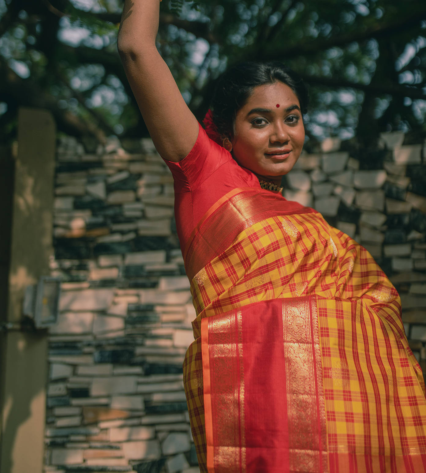 yellow-kanchipuram-silk-saree-rv12516-d