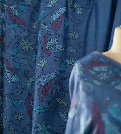 Deep Blue Tussar Hand Embroidery Saree2