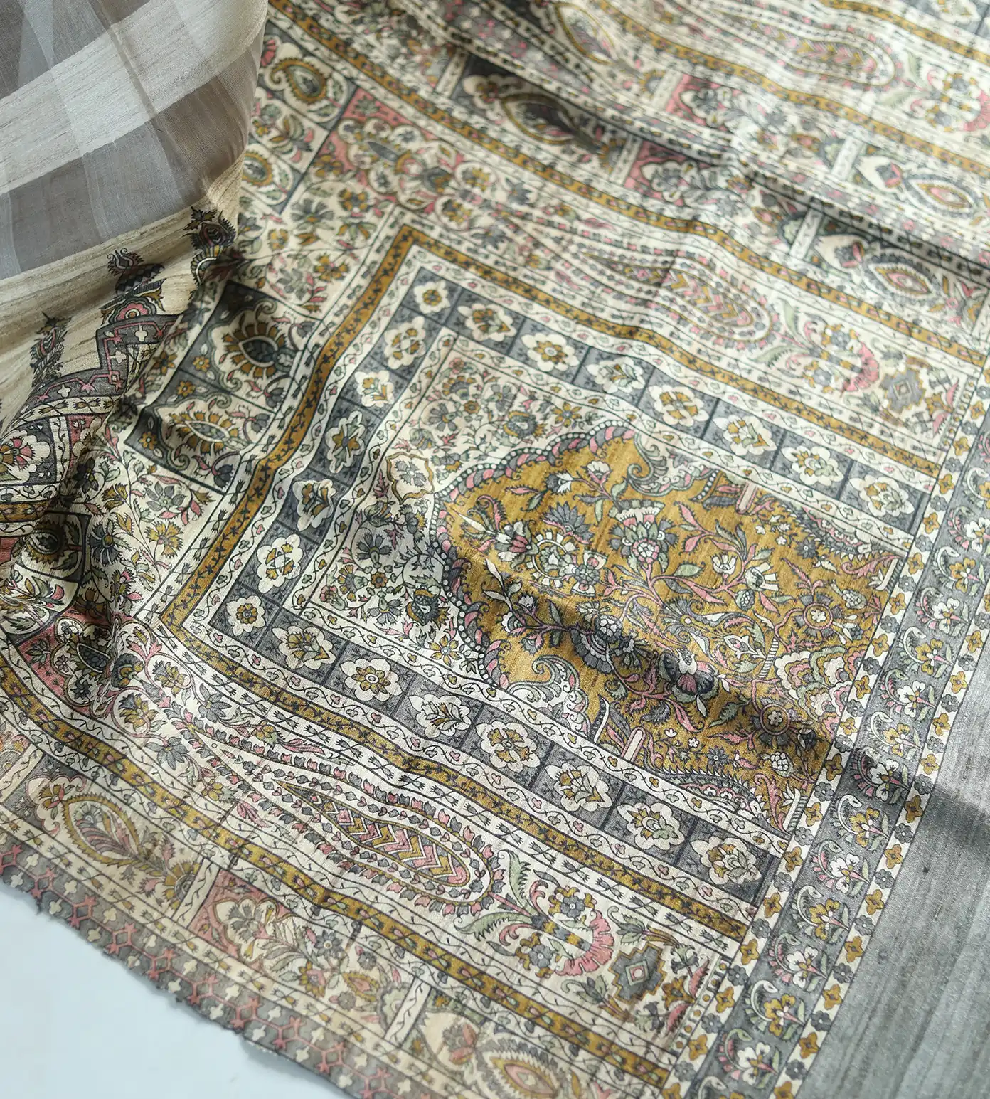 Beige And Off White Tussar With Organza Saree4