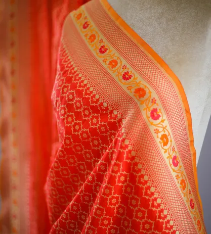 Chilli Red Banarasi Silk Saree4