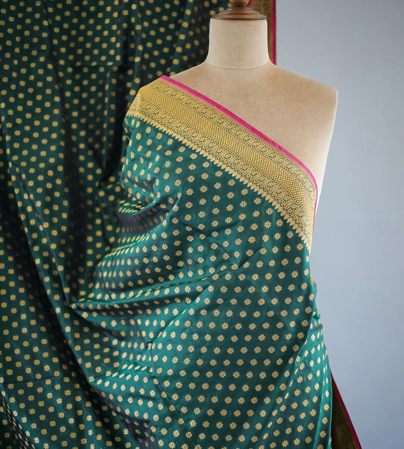 Bottle Green Banarasi Silk Saree2