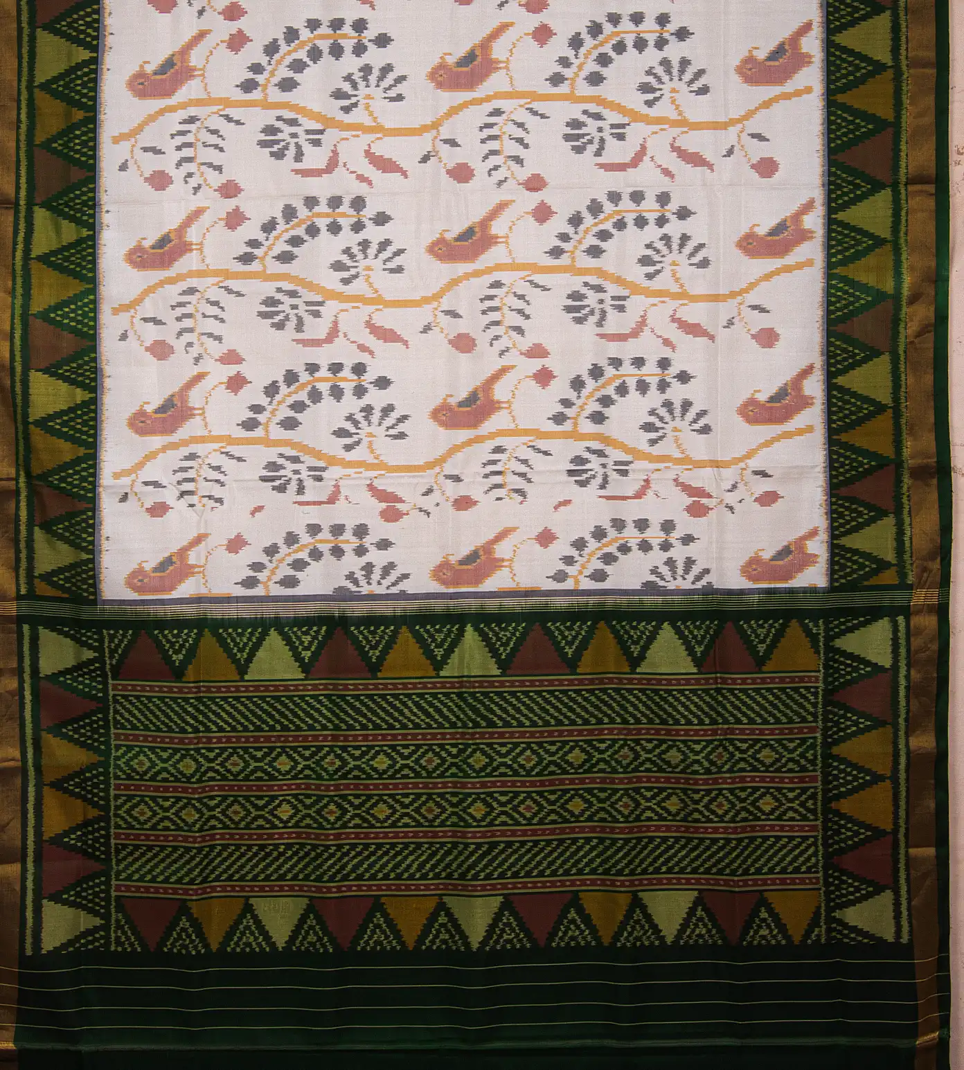 Off White Patola Silk Saree3