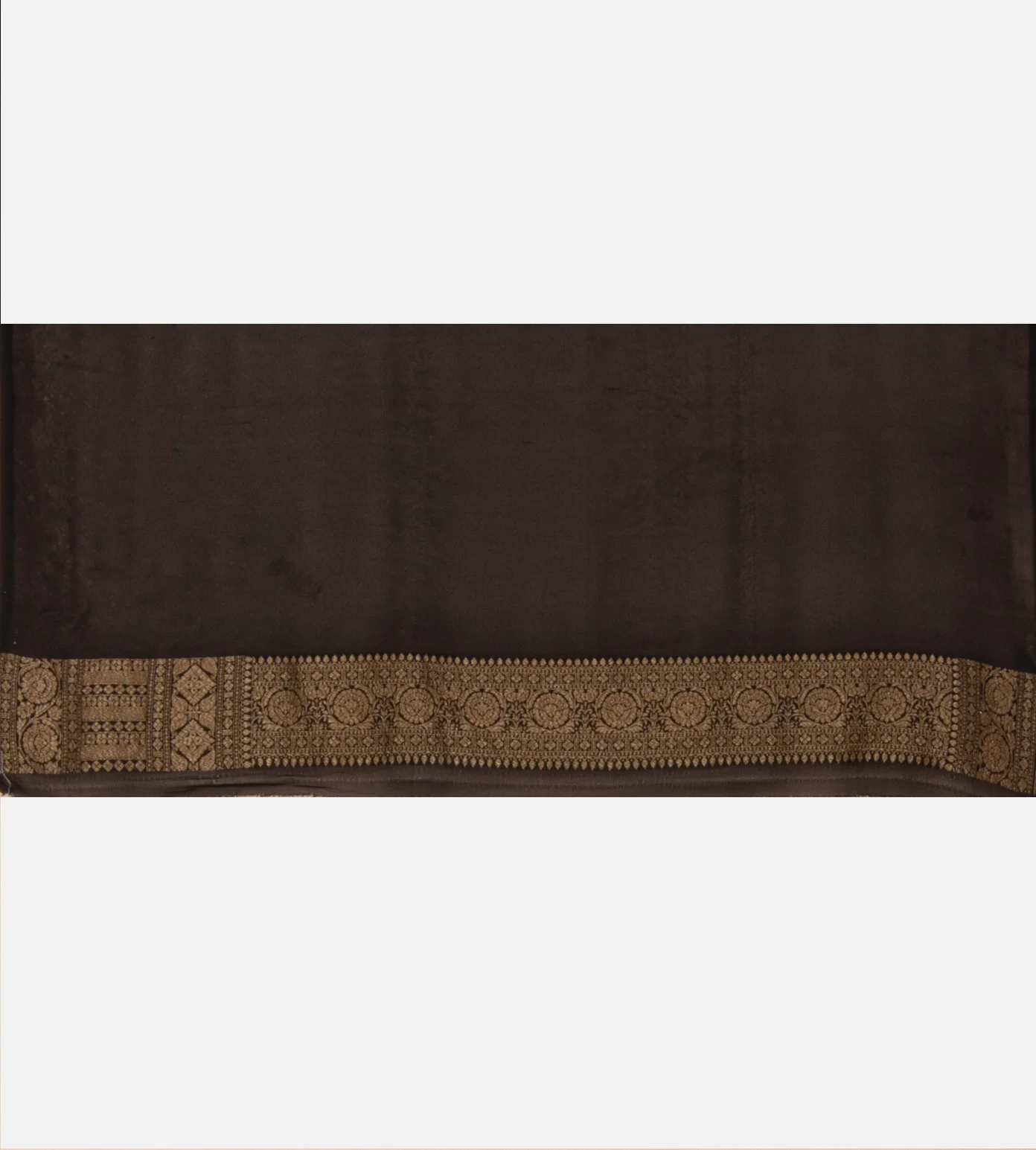 off-white-banaras-georgette-saree-rv25754-d