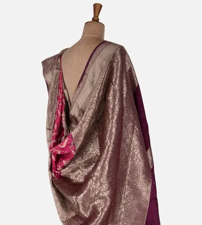Pink Chaniya Bandhani Saree3