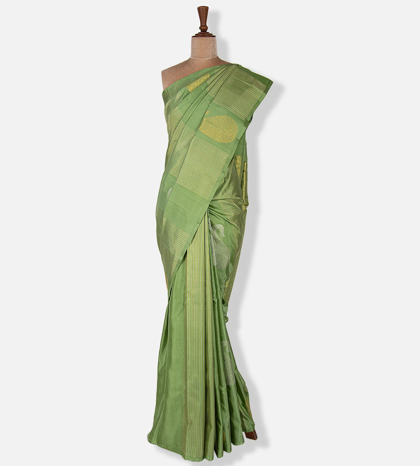 Green Kanchipuram Silk Saree2