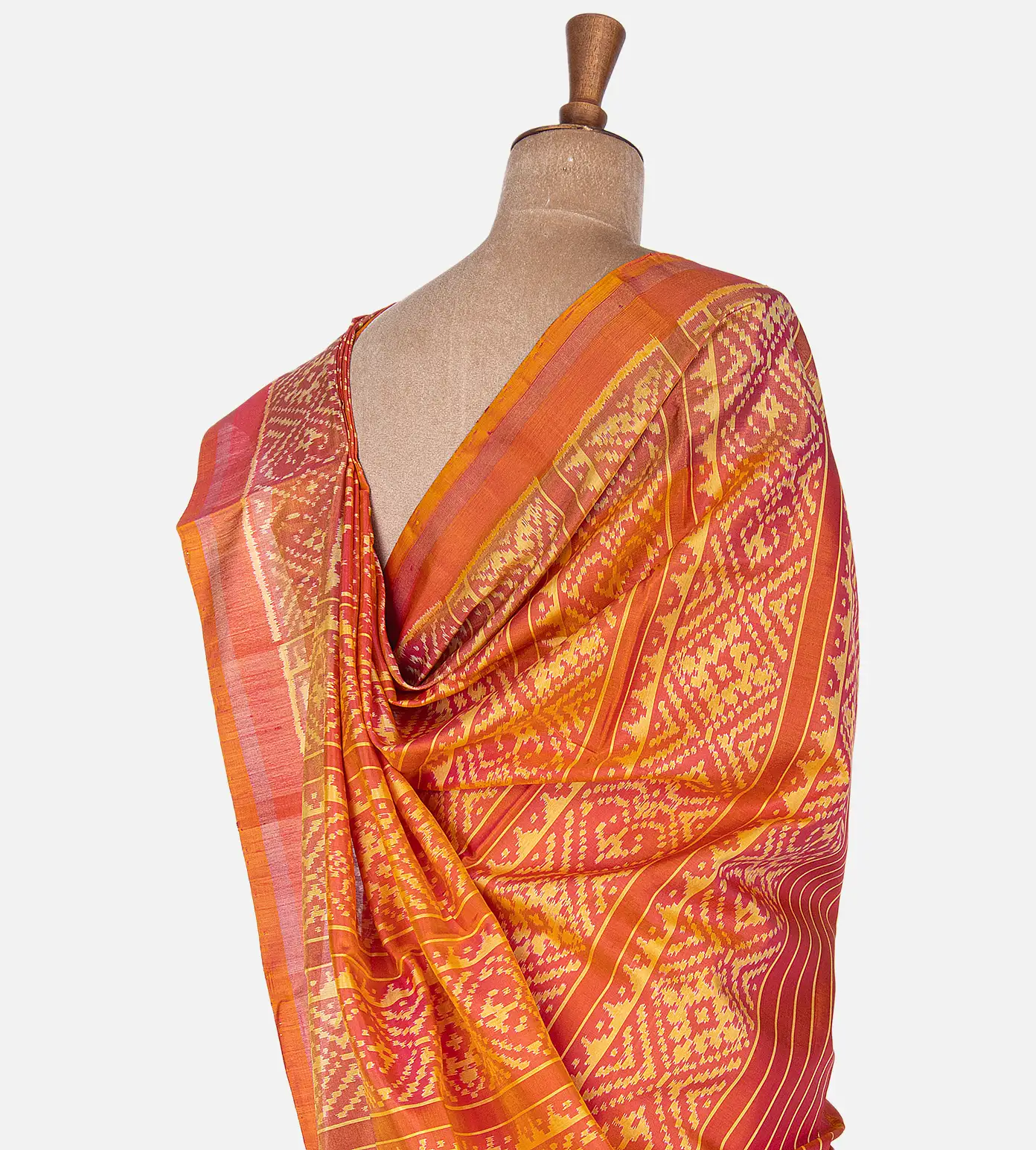Orangish Pink Patola Silk Saree3