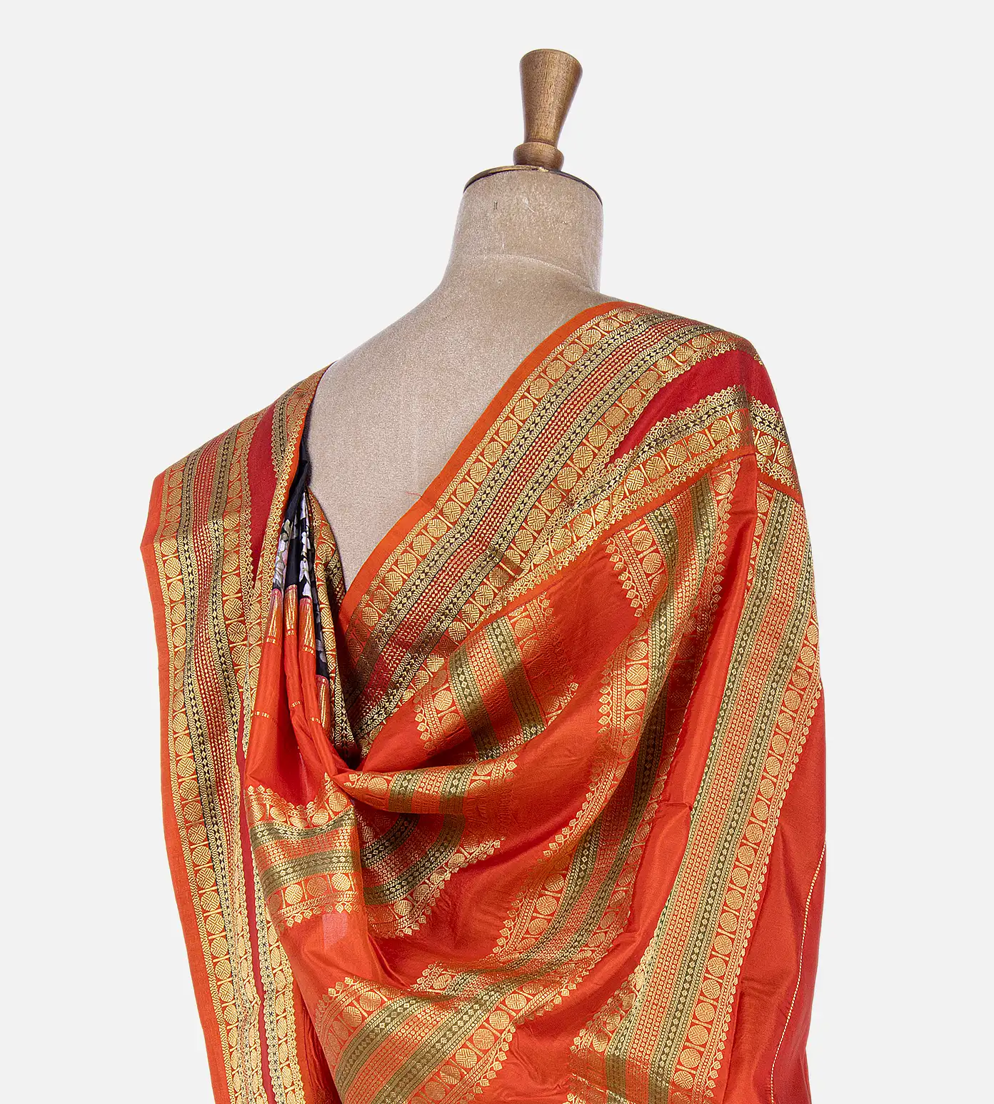 black-soft-silk-saree-b0535663-c