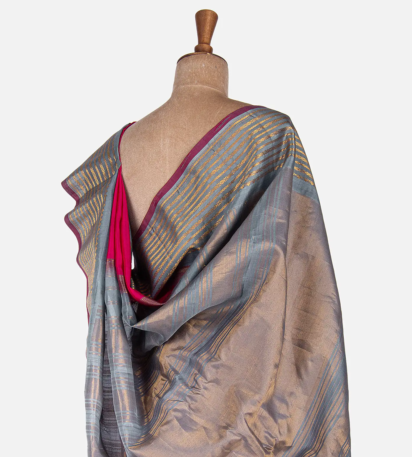 Pink Gadwal Silk Saree3