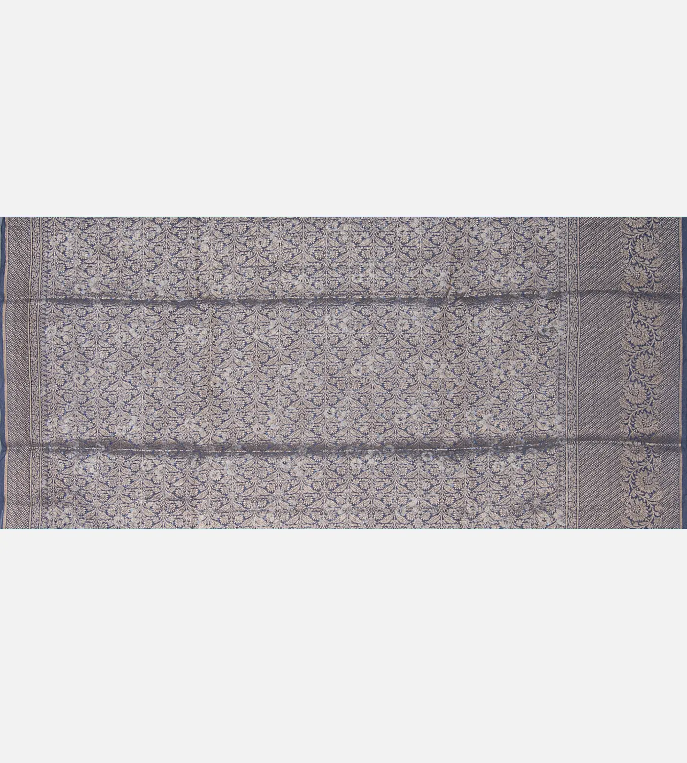 Grey Chaniya Silk Saree4