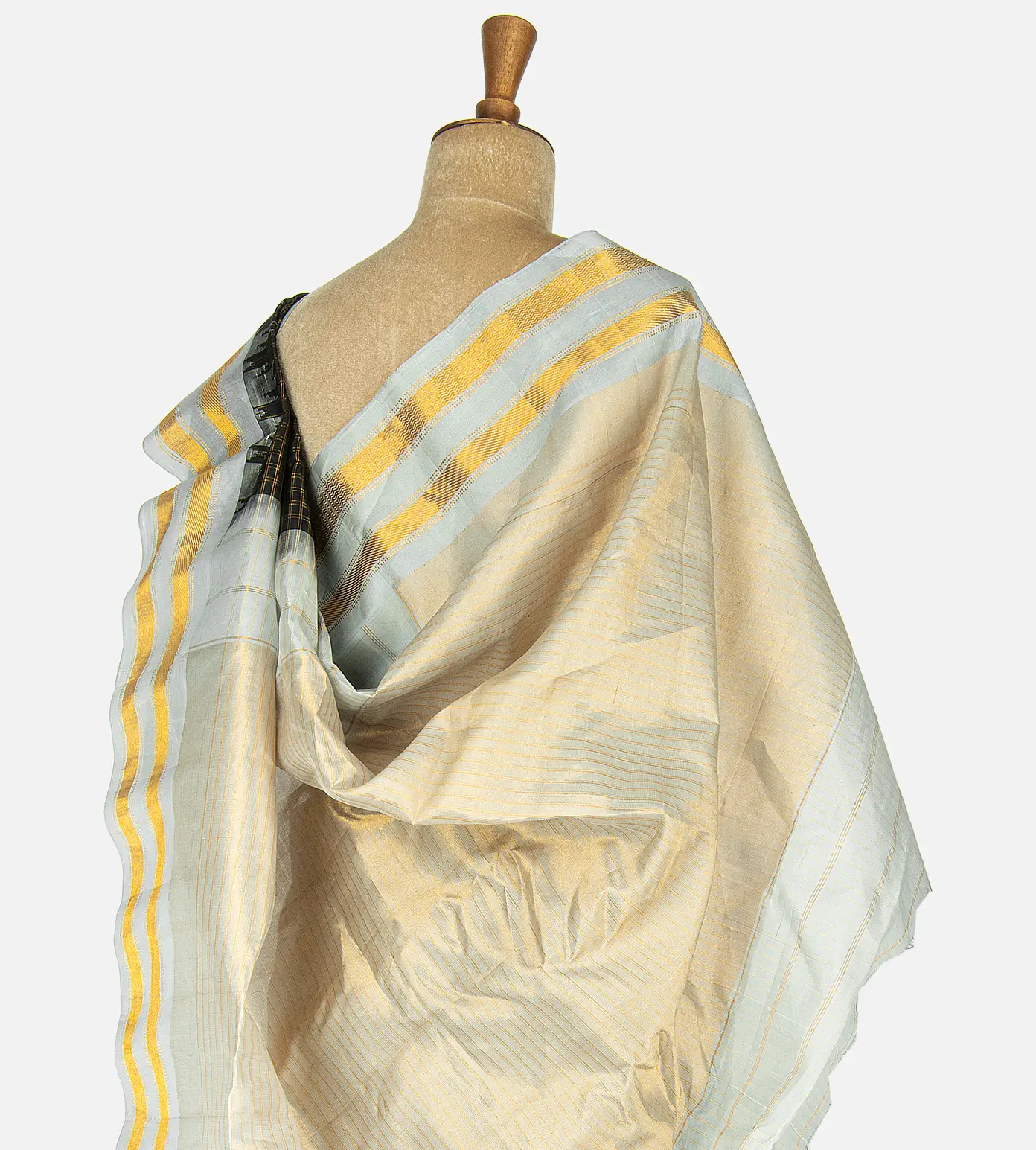 Black Gadwal Silk Saree3