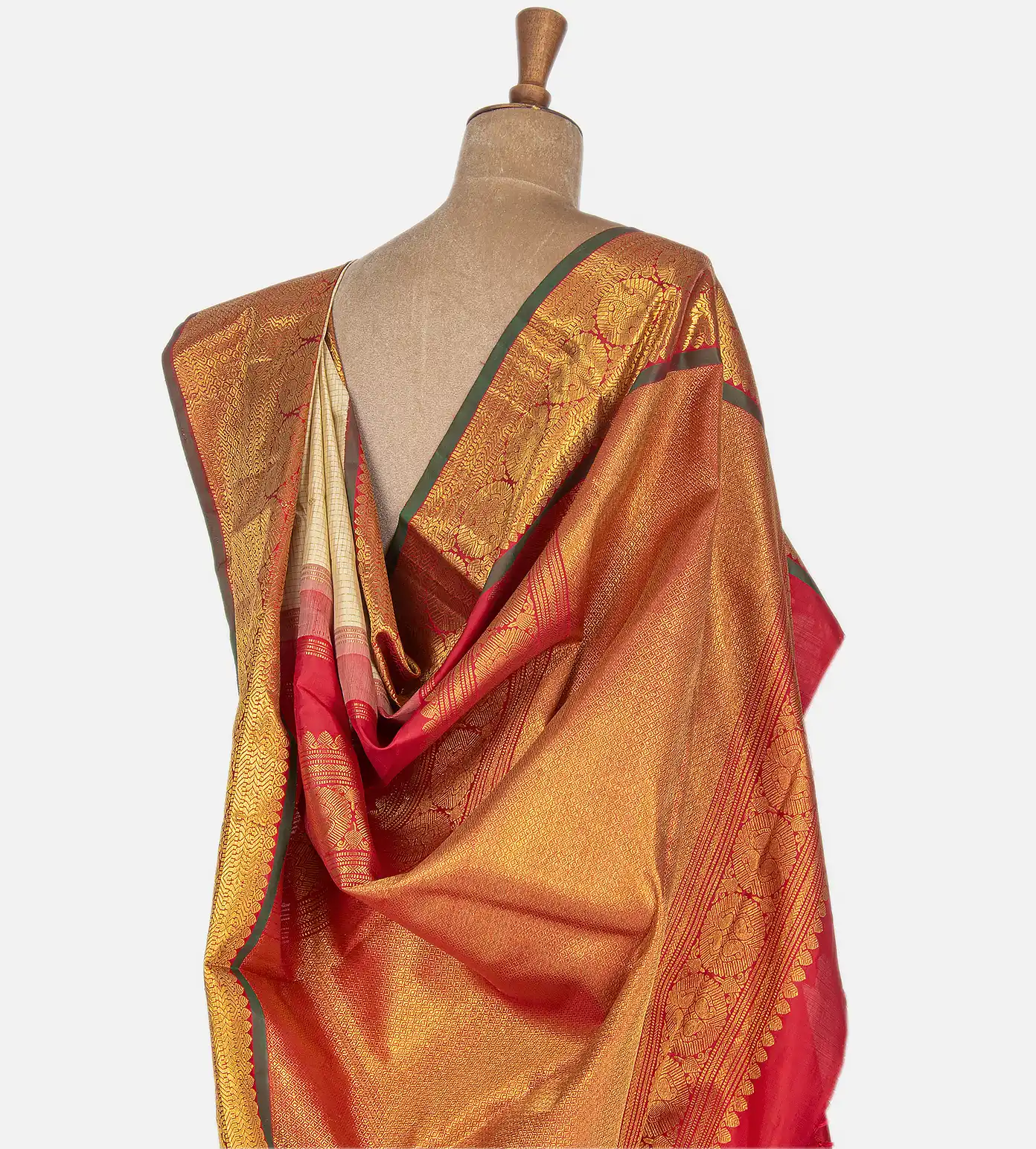 Off White Kanchipuram Silk Saree3