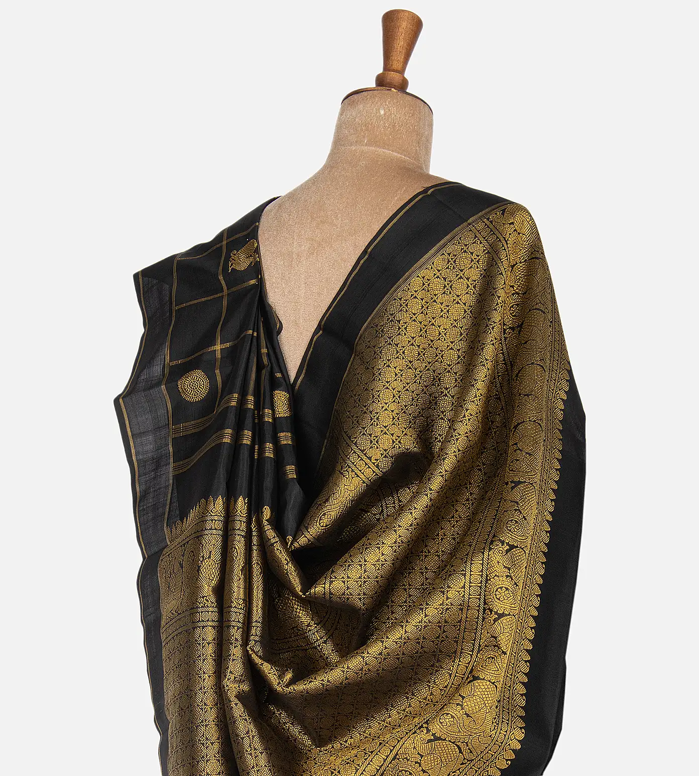 Black Kanchipuram Silk Saree3