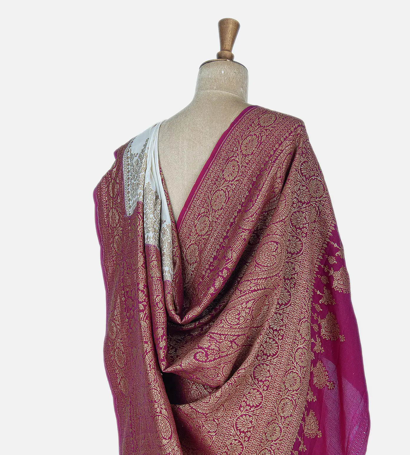 White Banarasi Crepe Saree3