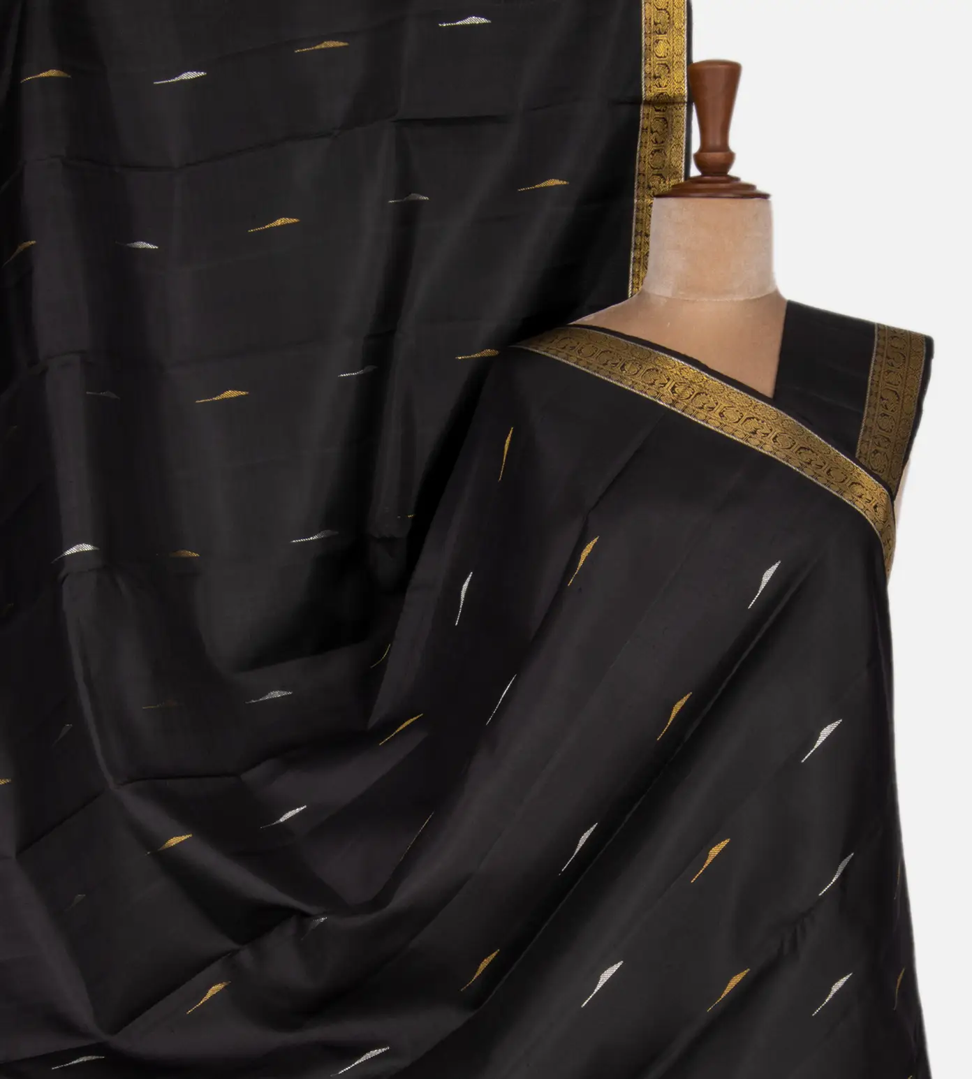 Black Kanchipuram Silk Saree1
