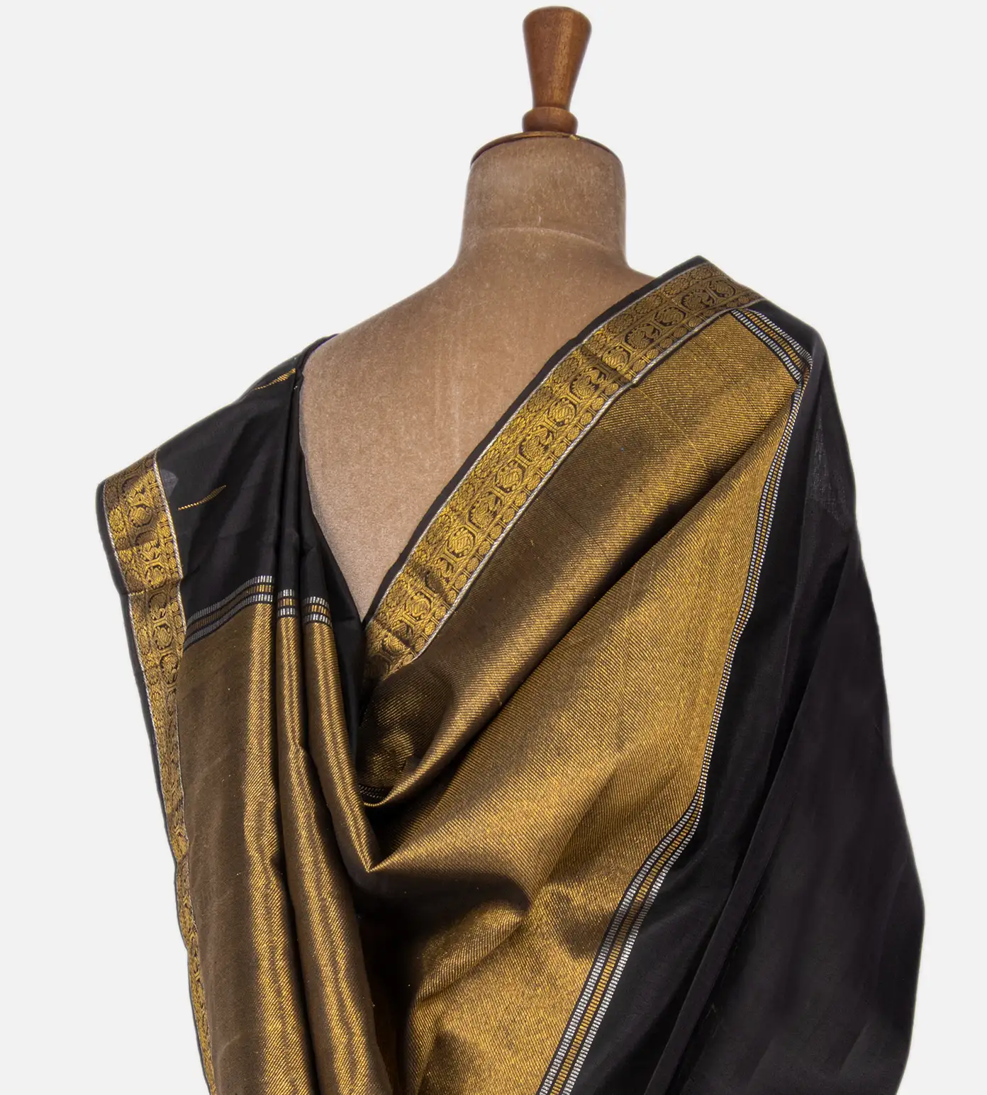 Black Kanchipuram Silk Saree3