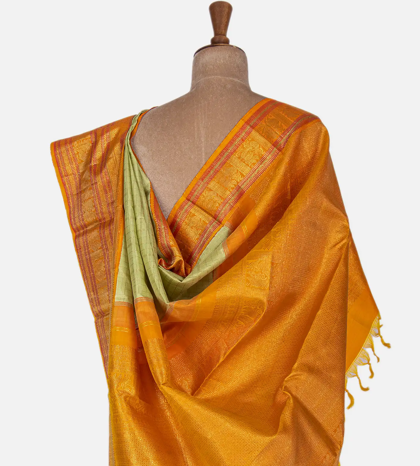Green Kanchipuram Silk Saree3