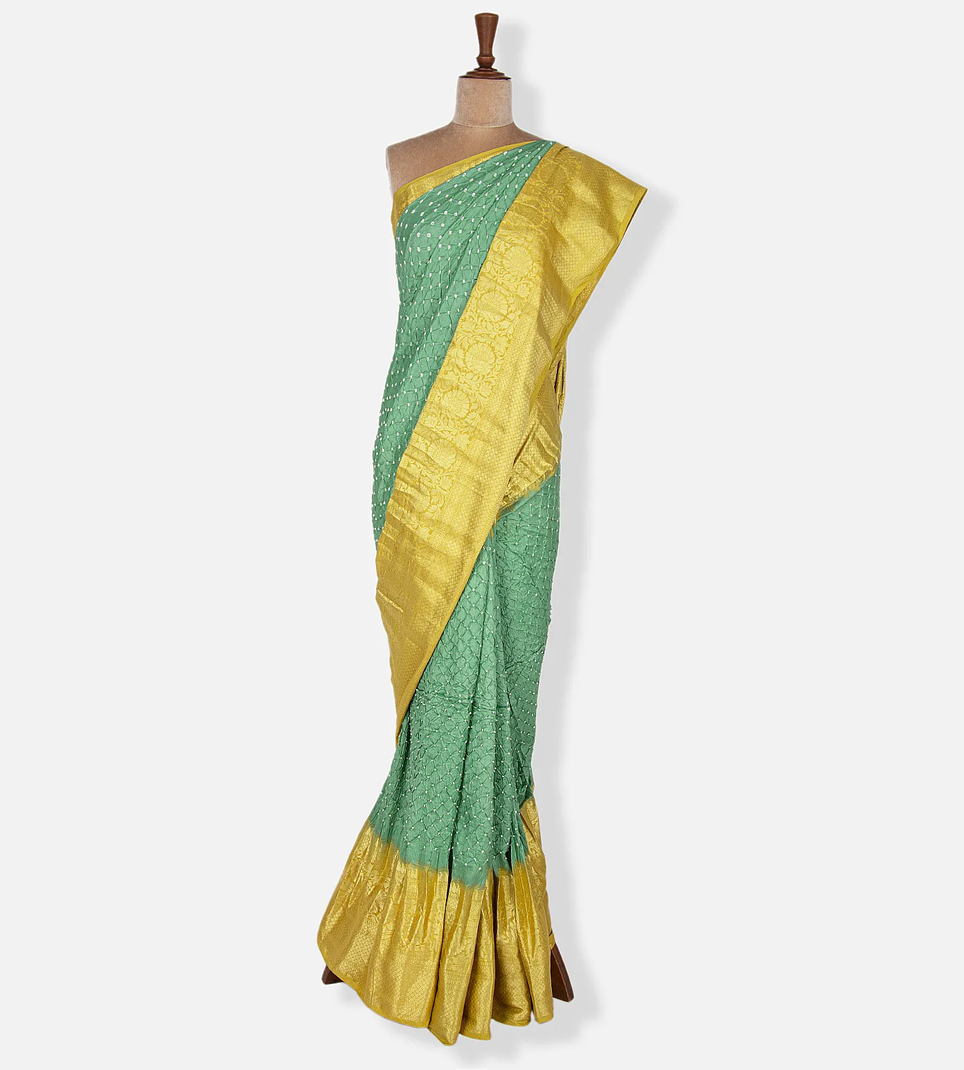 Pastel Green Chaniya Bandhani Saree2