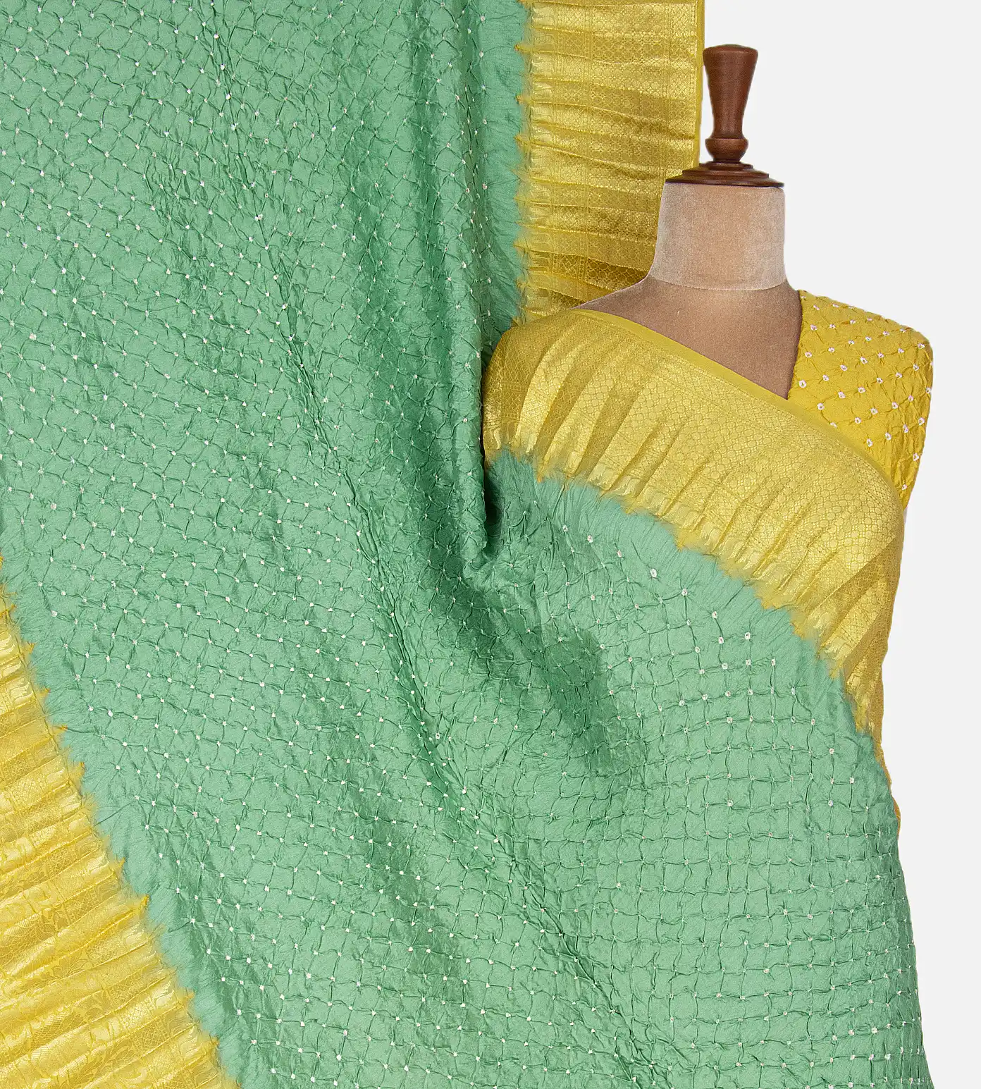 Pastel Green Chaniya Bandhani Saree1