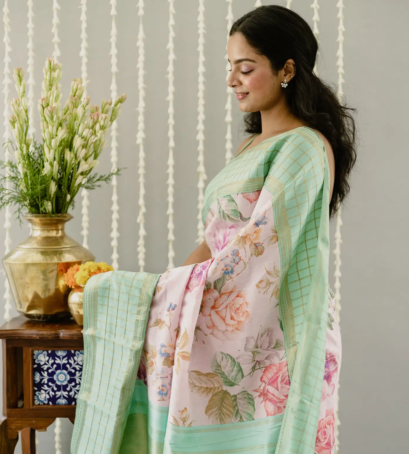 Off-White Printed Linen Kanchipuram Silk Saree4
