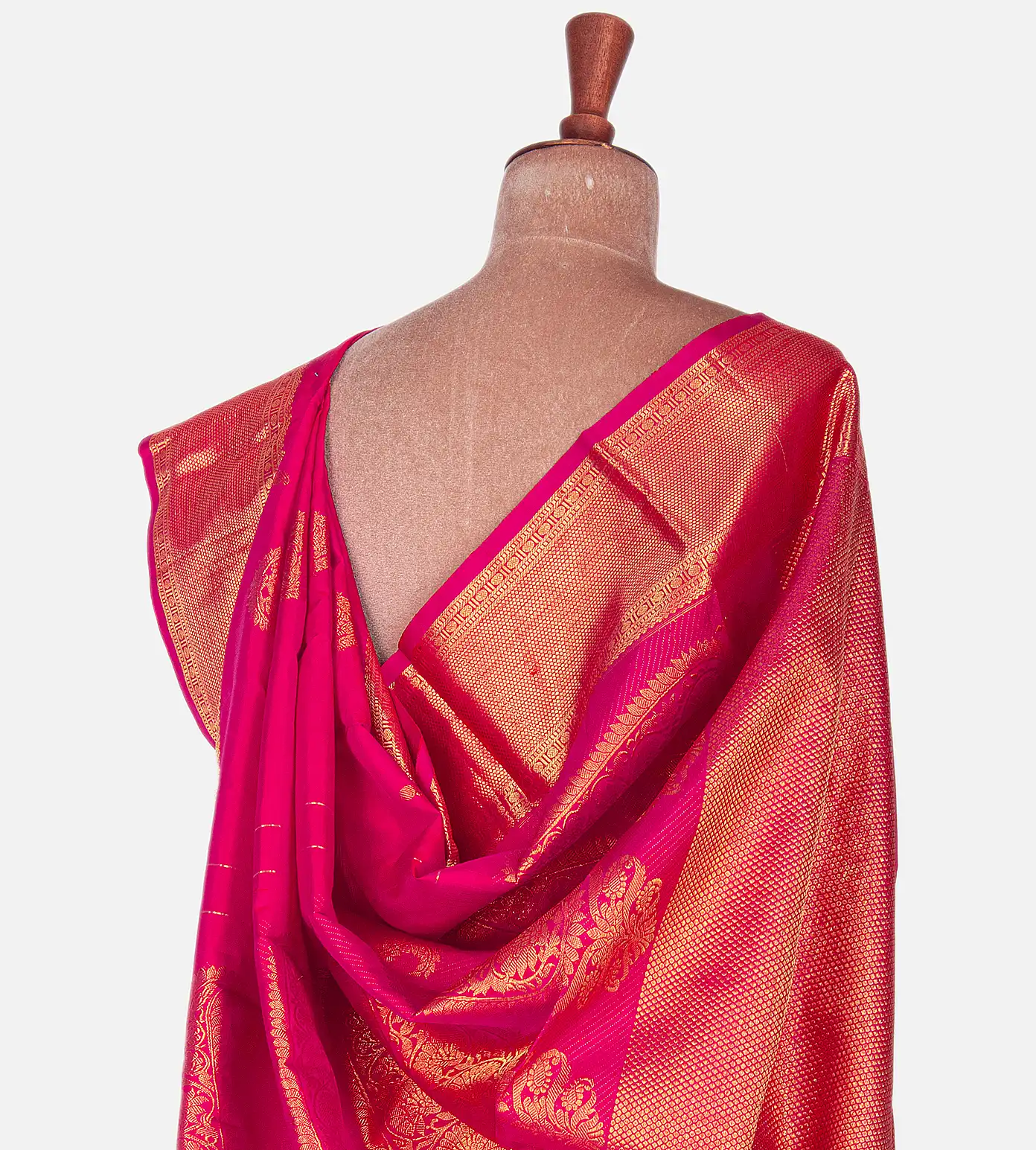 Pinkish Orange Kanchipuram Silk Saree3