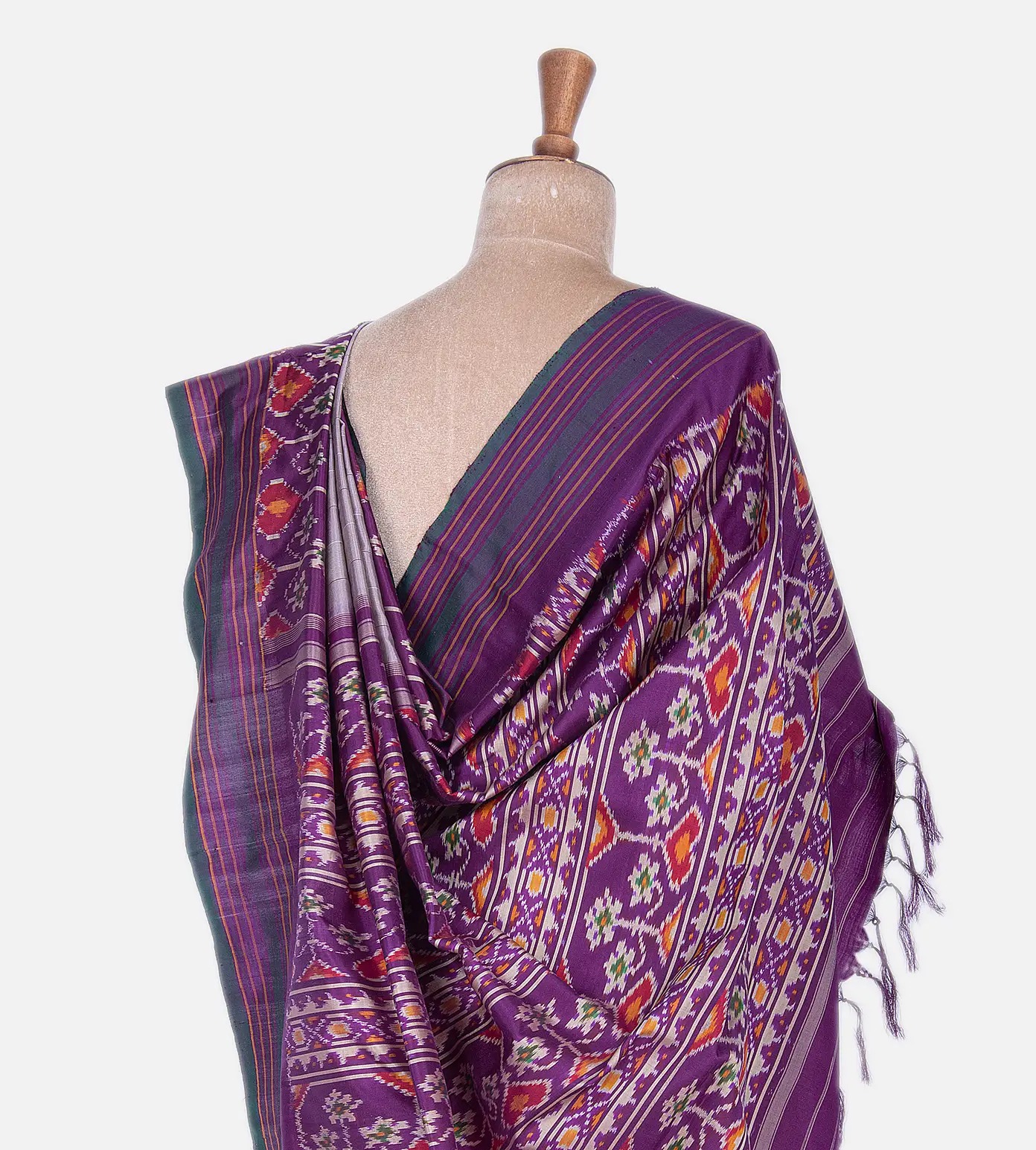 Off White And Purple Ikkat Silk Saree3