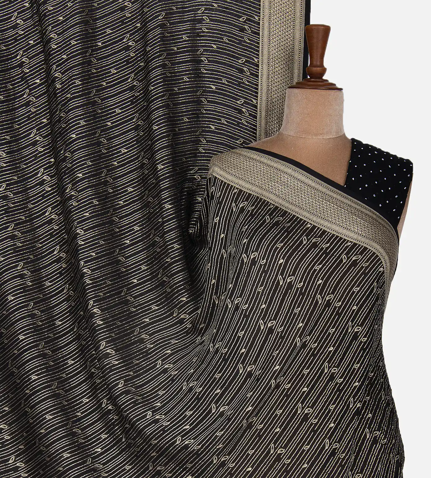 black-banaras-georgette-saree-b0738803-a