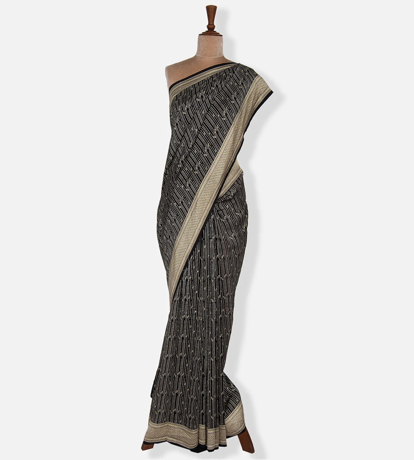 black-banaras-georgette-saree-b0738803-b