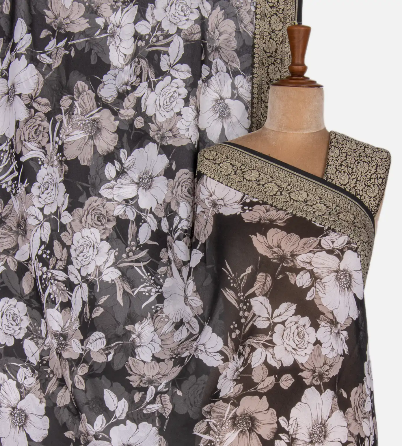 Black Banarasi Georgette Saree1