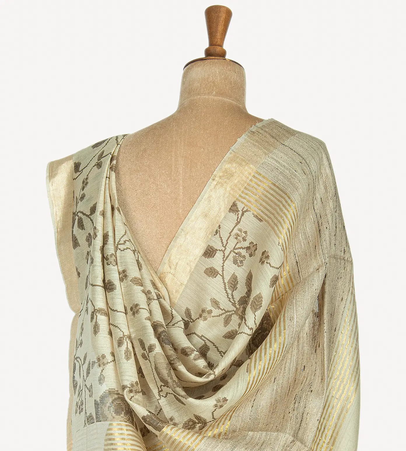 Off White Tussar Saree3