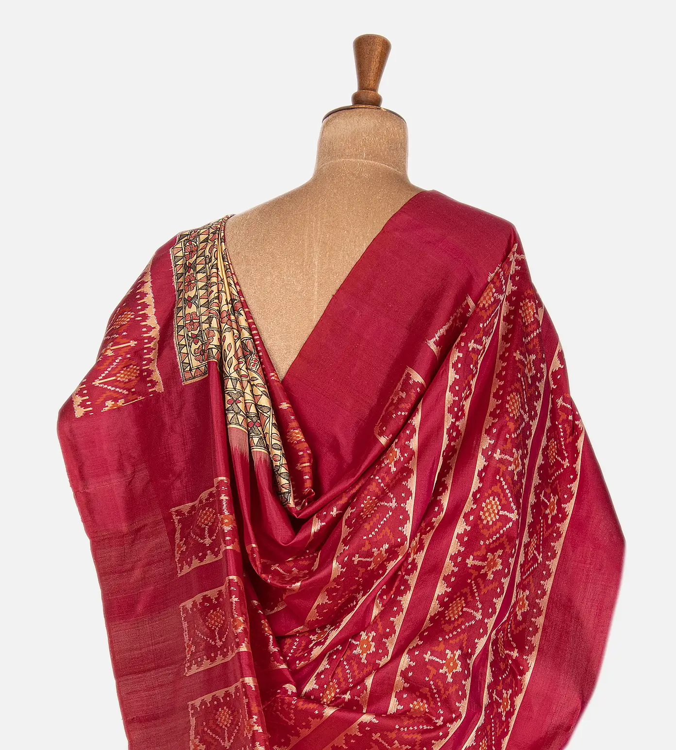 beige-ikkat-madhubani-hand-painted-saree-b0738888-c