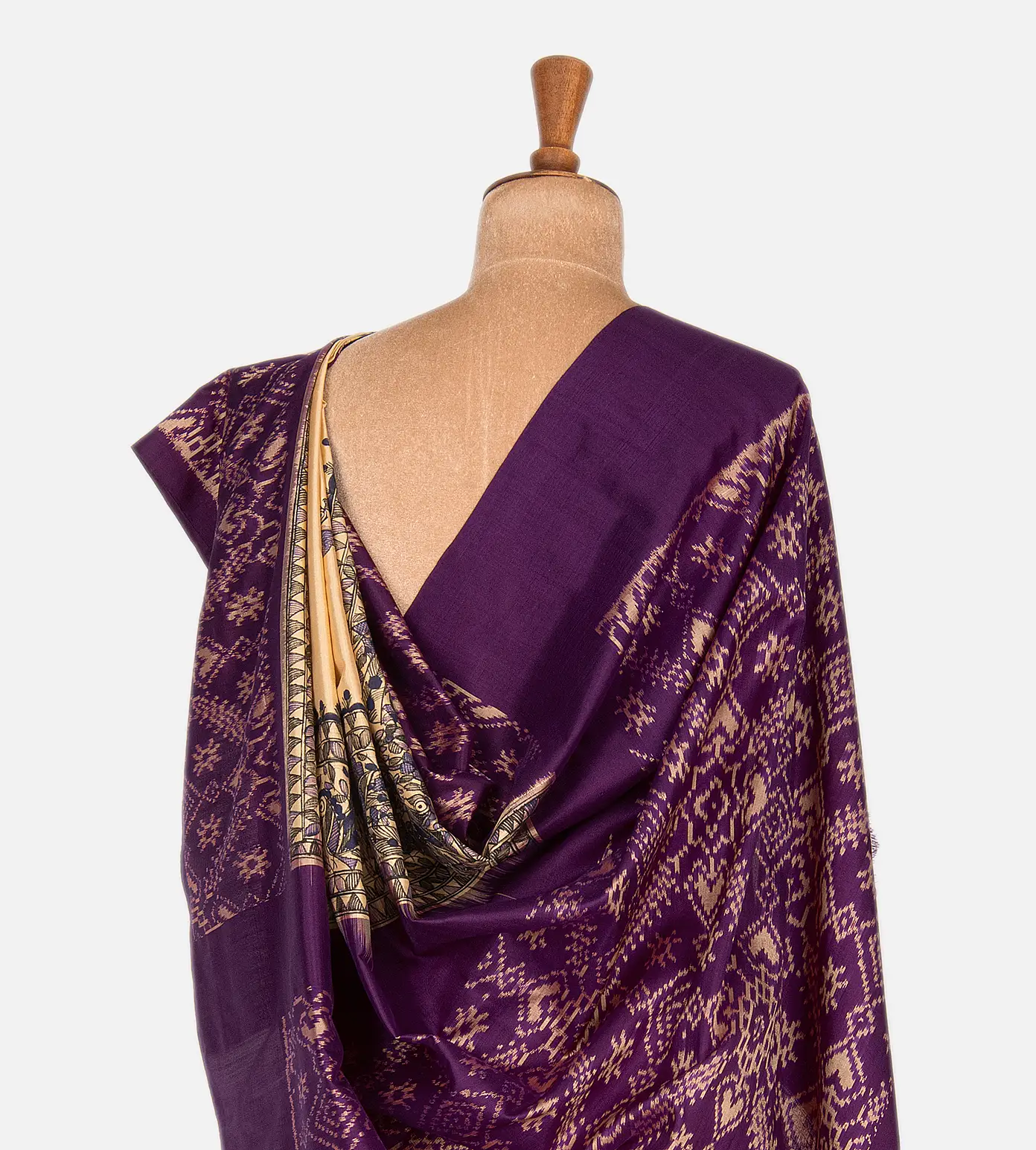 off-white-ikkat-madhubani-hand-painted-saree-b0738890-c