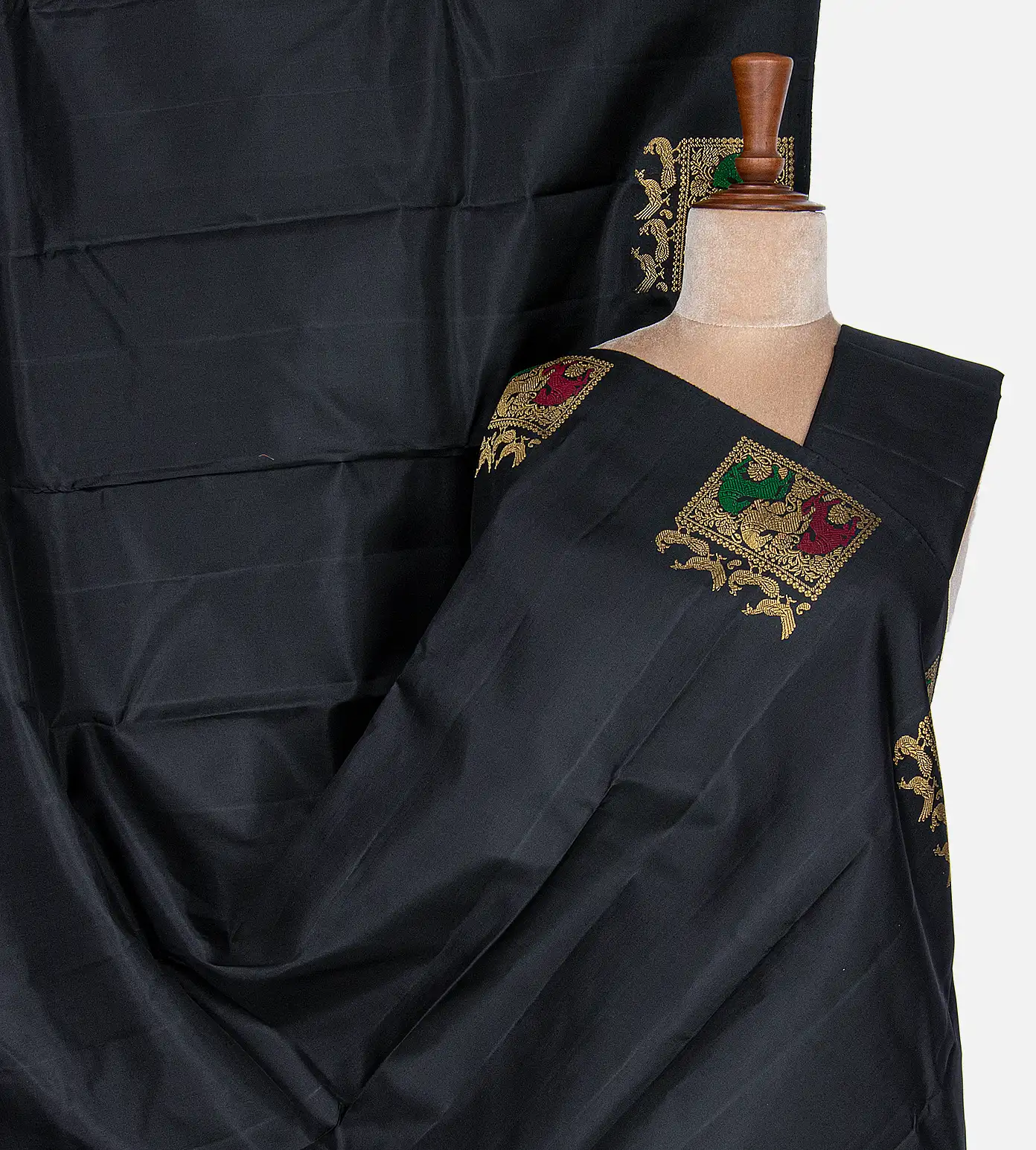 Black Kanchipuram Silk Saree1
