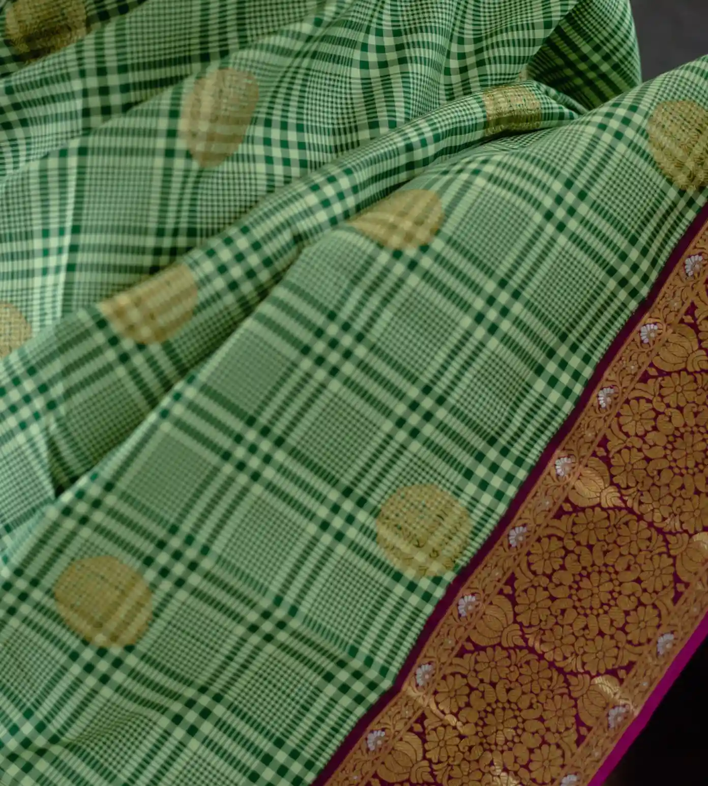 green-kanchipuram-silk-saree-b0739482-c