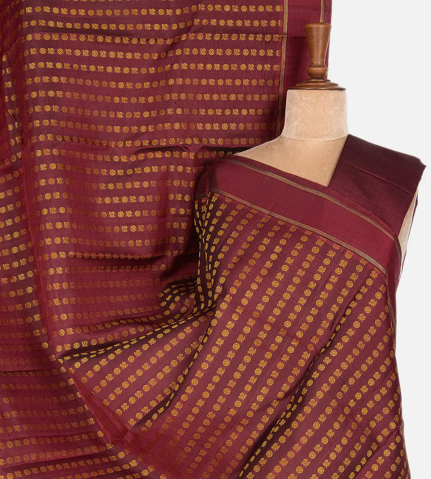 deep-red-kanchipuram-silk-saree-b0637099-a