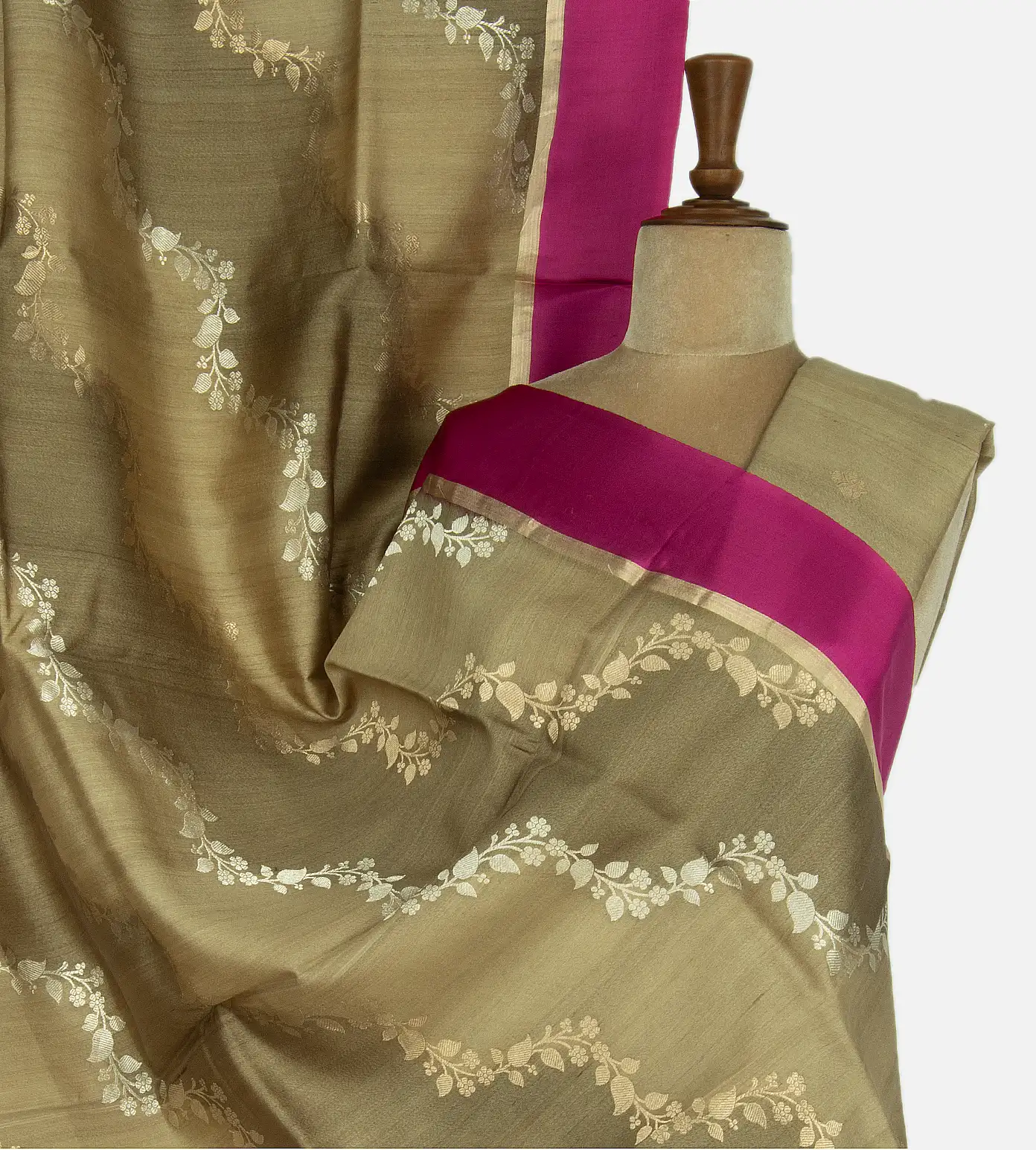 Beige Tussar Saree1