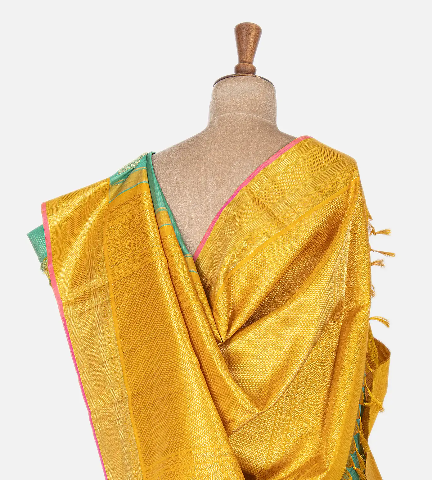 light-green-kanchipuram-silk-saree-rv26886-c